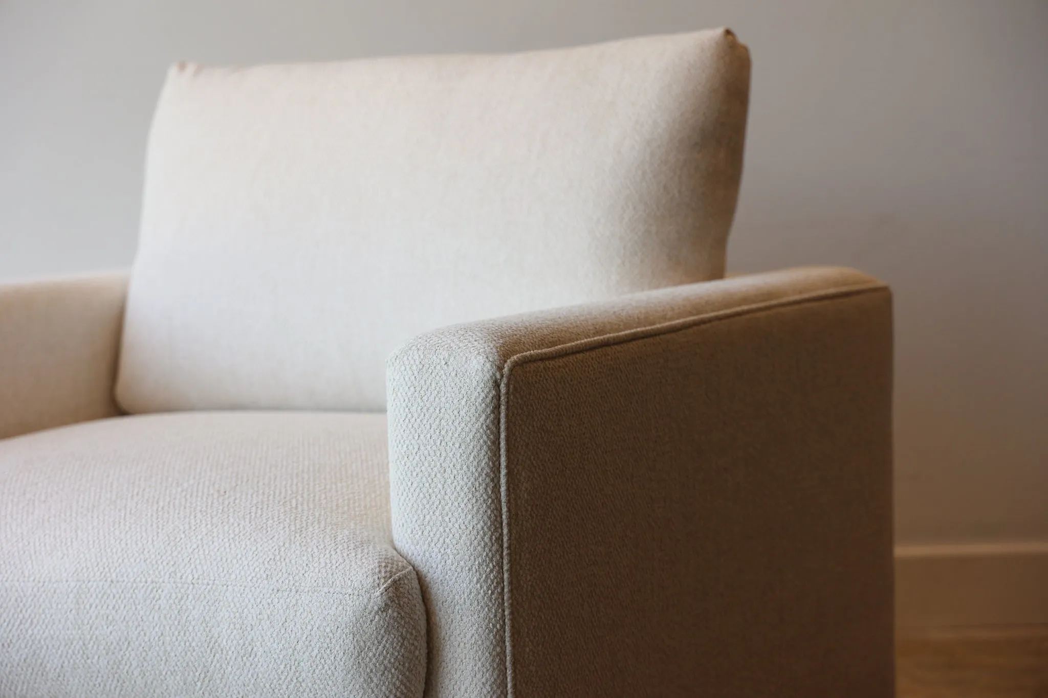 Allure Dreamy Swivel Chair