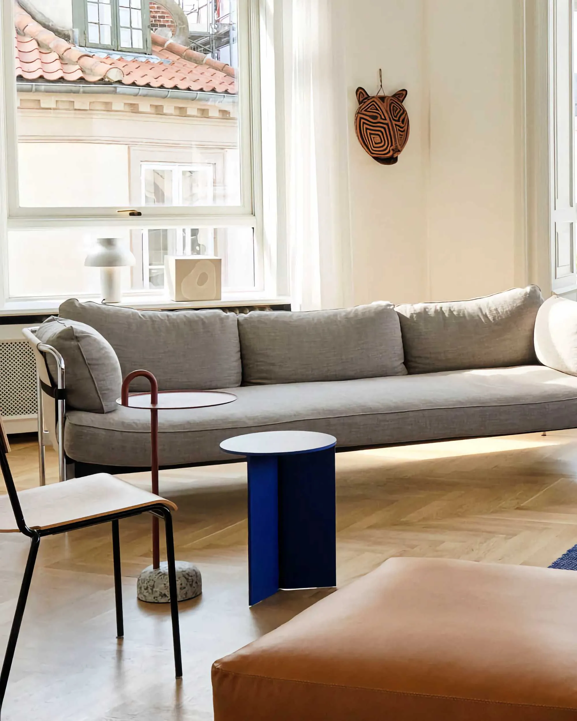 Hay Slit side table wood high, vivid blue