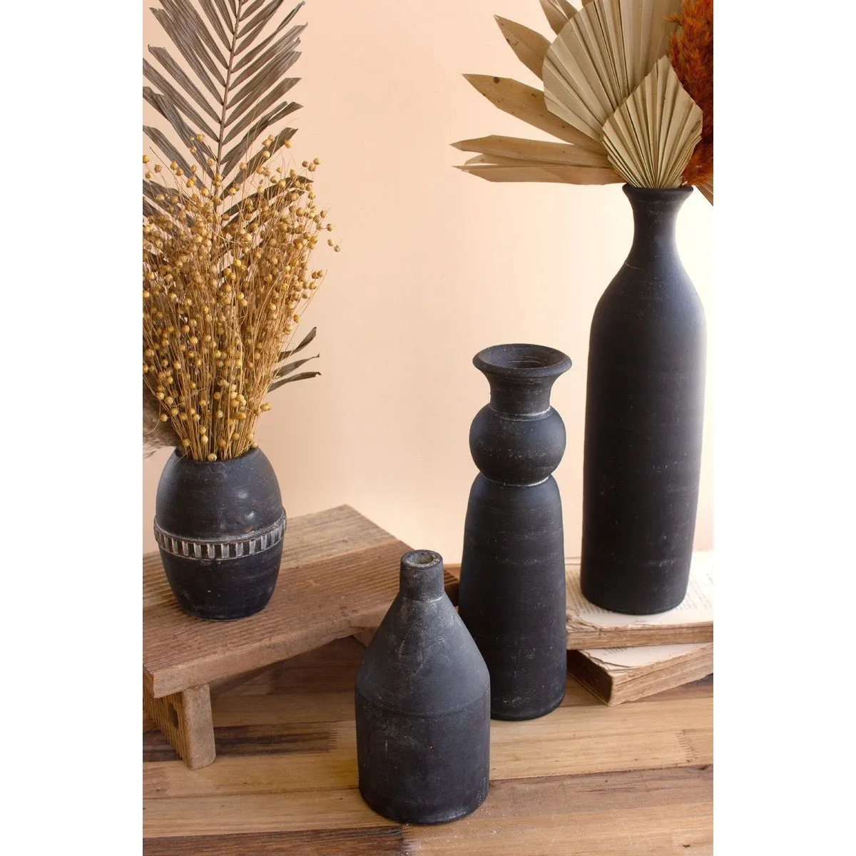 Kalalou - SET OF FIVE MODERN BLACK CLAY VASES - H4126