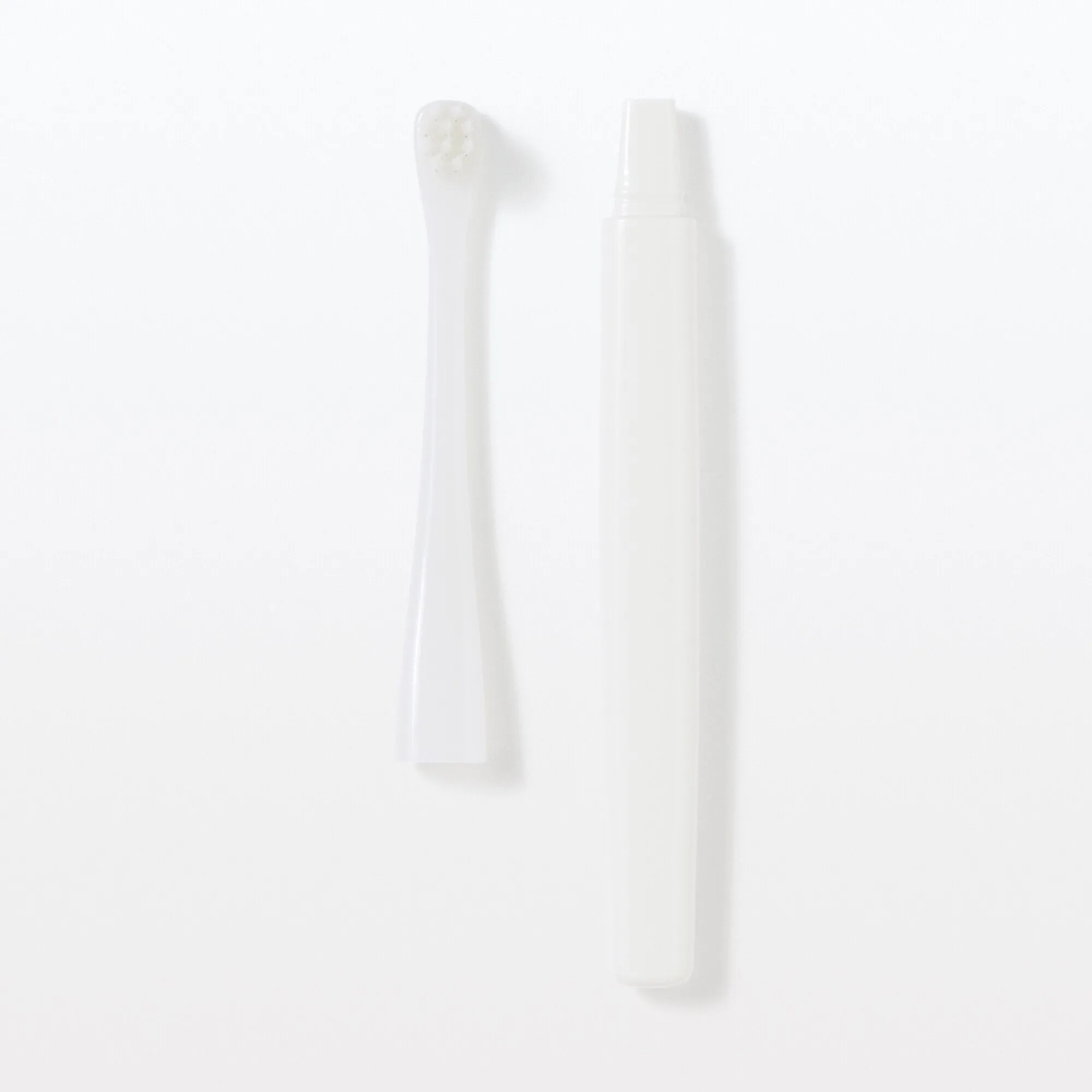Replaceable Head Compact Soft Toothbrush - White